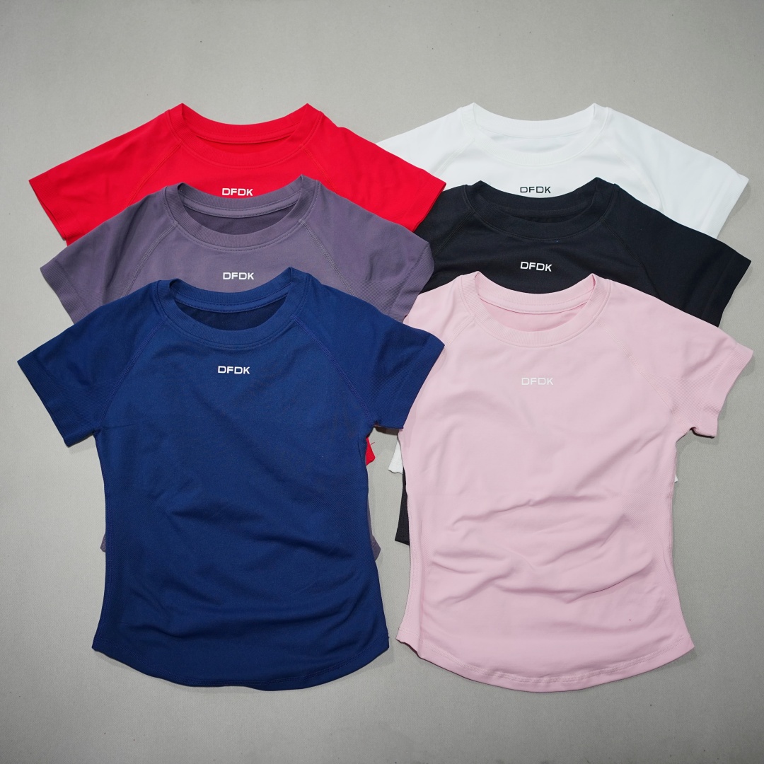 Camiseta feminina elástica de  - Yoga Fitness Wear avaliação e preço